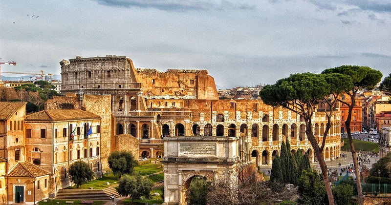 Les monuments incontournables : lesquels choisir, lesquels zapper